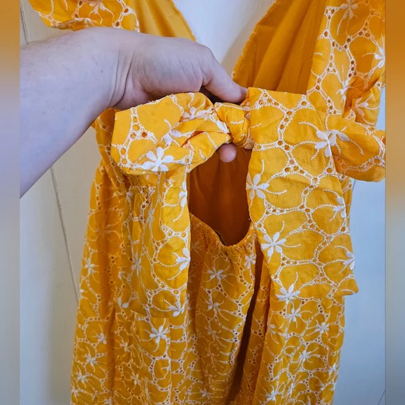 Vici Flying Tomato Lucy Eyelet Flutter Sleeve Bow Back Mini Dress - Picture 6 of 8